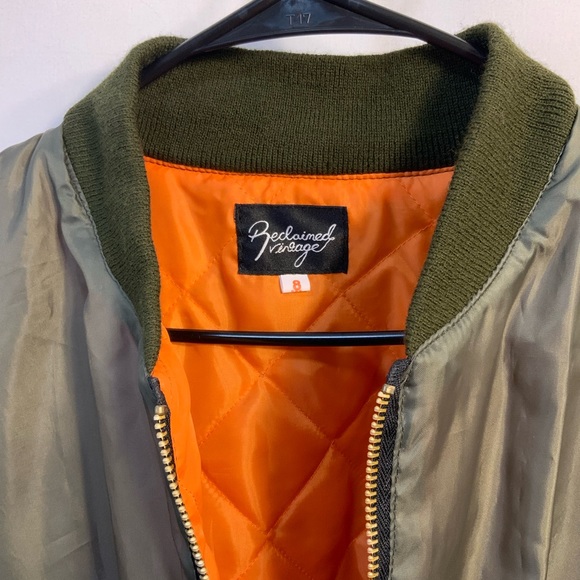 Reclaimed Vintage Olive Green Women’s Lightweight Bomber Jacket - Picture 3 of 9